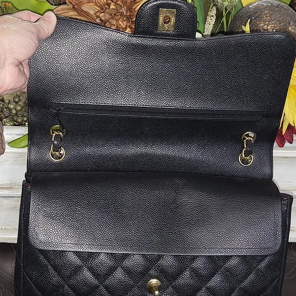 Chanel Jumbo Flap - Picture 8 of 15
